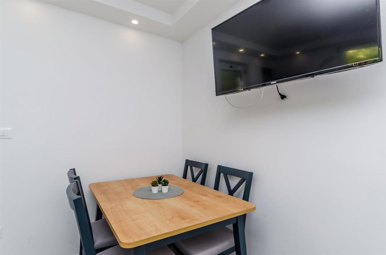 רוגוזניצה Apartments Milan מראה חיצוני תמונה