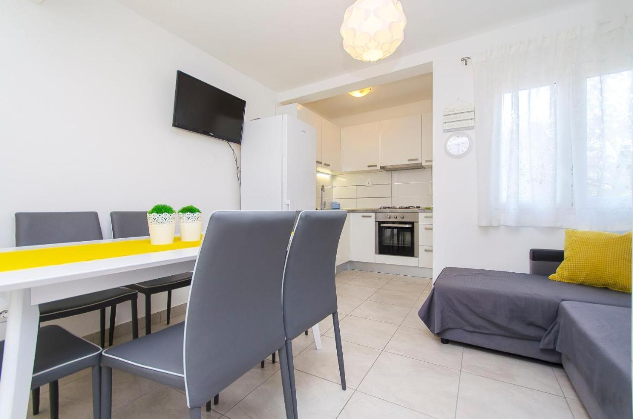 רוגוזניצה Apartments Milan מראה חיצוני תמונה